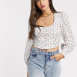 Floral top with ballon sleeves
